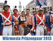Die W&uuml;rmesia stellte am 11.11.2012 bei Regen auf dem Marienplatz ihr Prinzenpaar 2013 vor (&copy;Foto: MartinSchmitz)